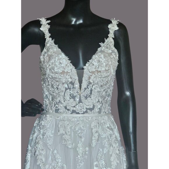 NWOT Ivory A-Line Wide Strap V-neck Plunge Wedding Gown - Mori Lee - Picture 5 of 13